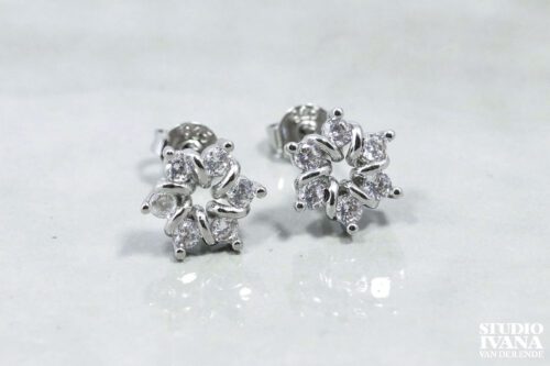 Oorsteker 925 silver - Bloem met steentjes